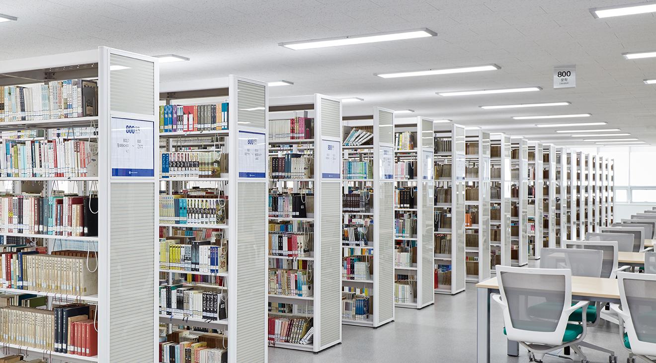 L3 BOOKSHELF