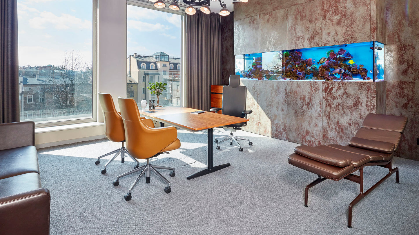 GRAND EXECUTIVE CHAIR