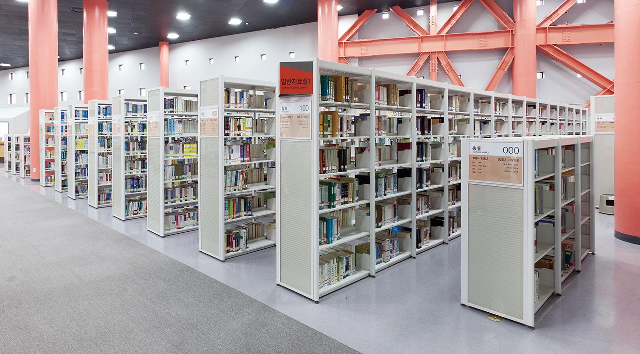L3 BOOKSHELF