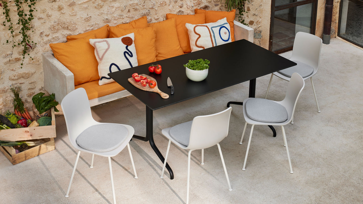BELLEVILLE TABLE