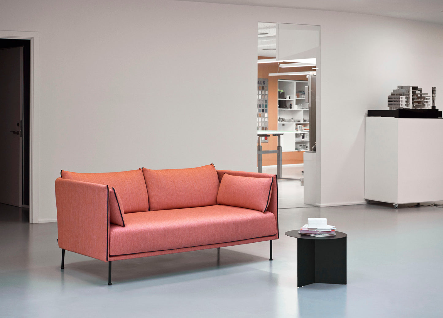 SILHOUETTE SOFA